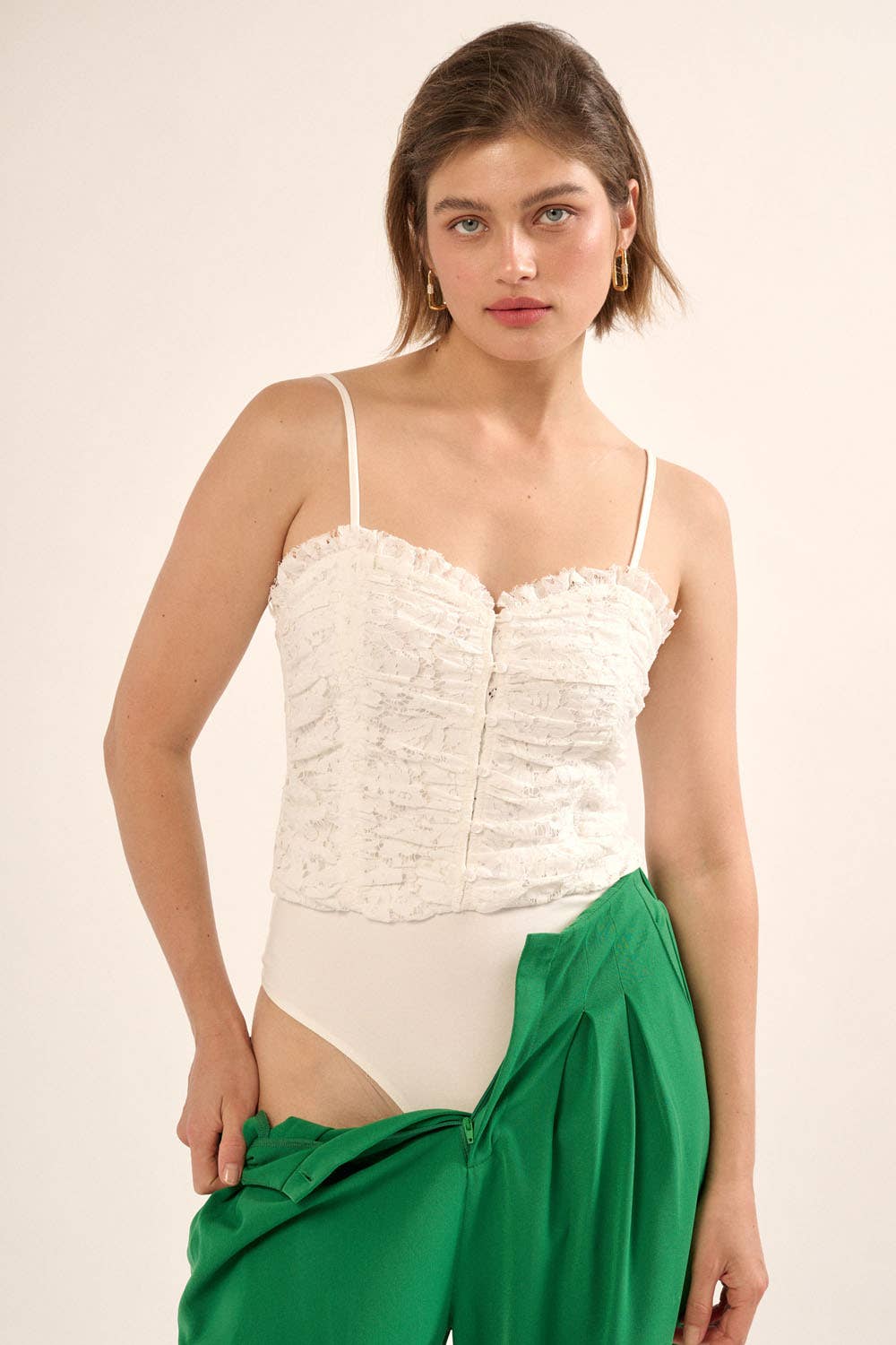 Floral Lace Sweetheart Button Front Cami Bodysuit: TAUPE